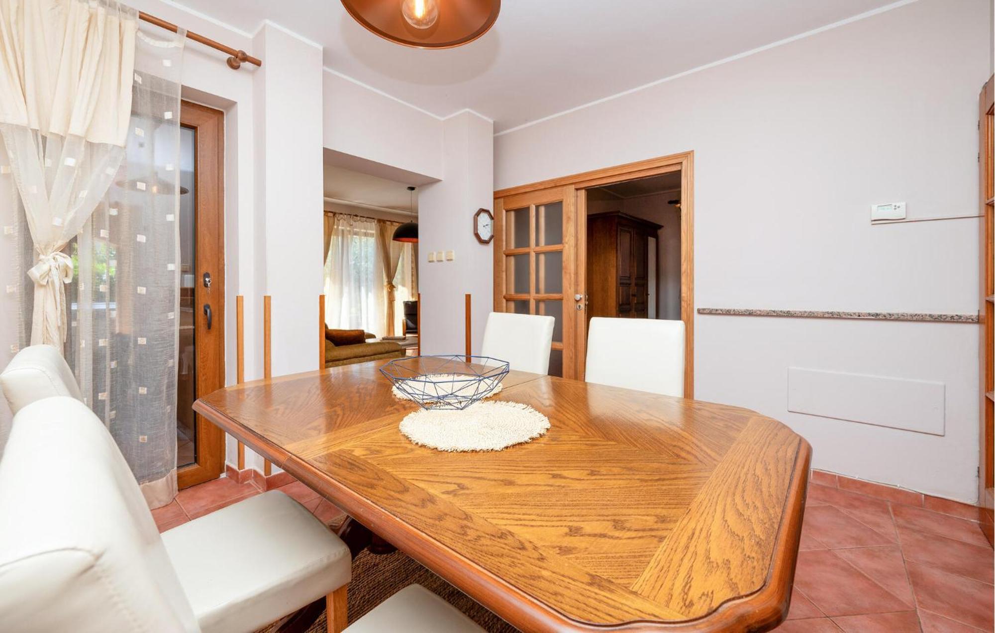Stunning Apartment In Rovinj With Kitchen Exterior photo